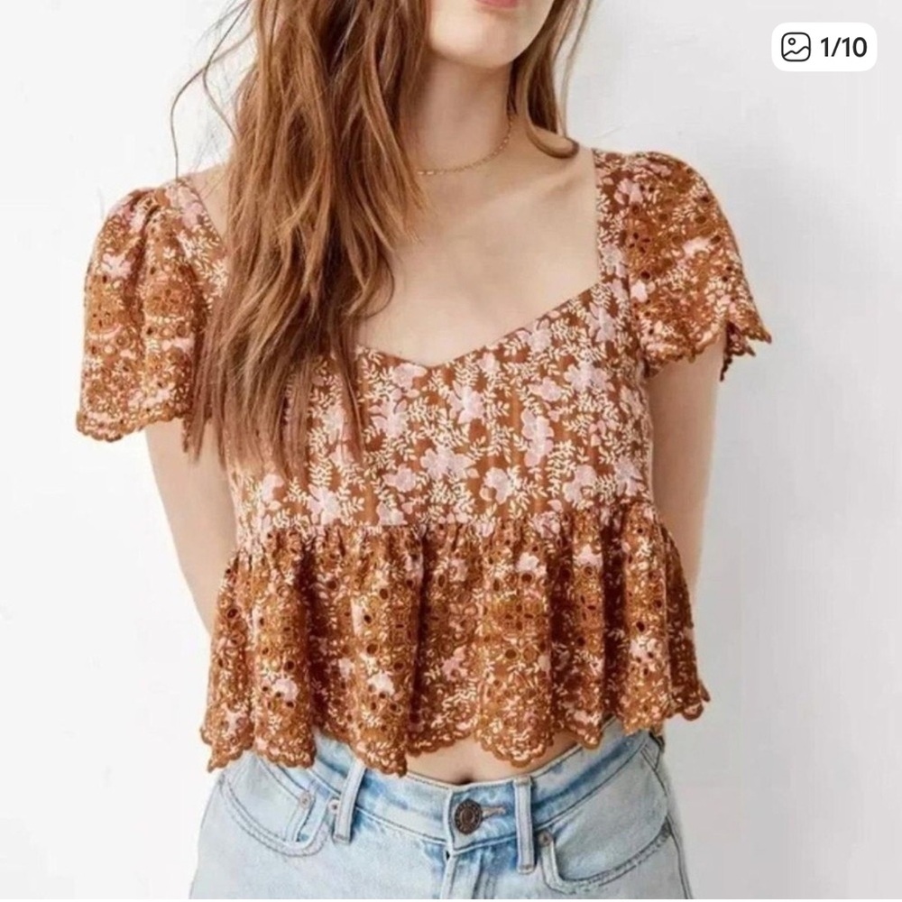 American Eagle brown floral smocked peplum crop top, size medium